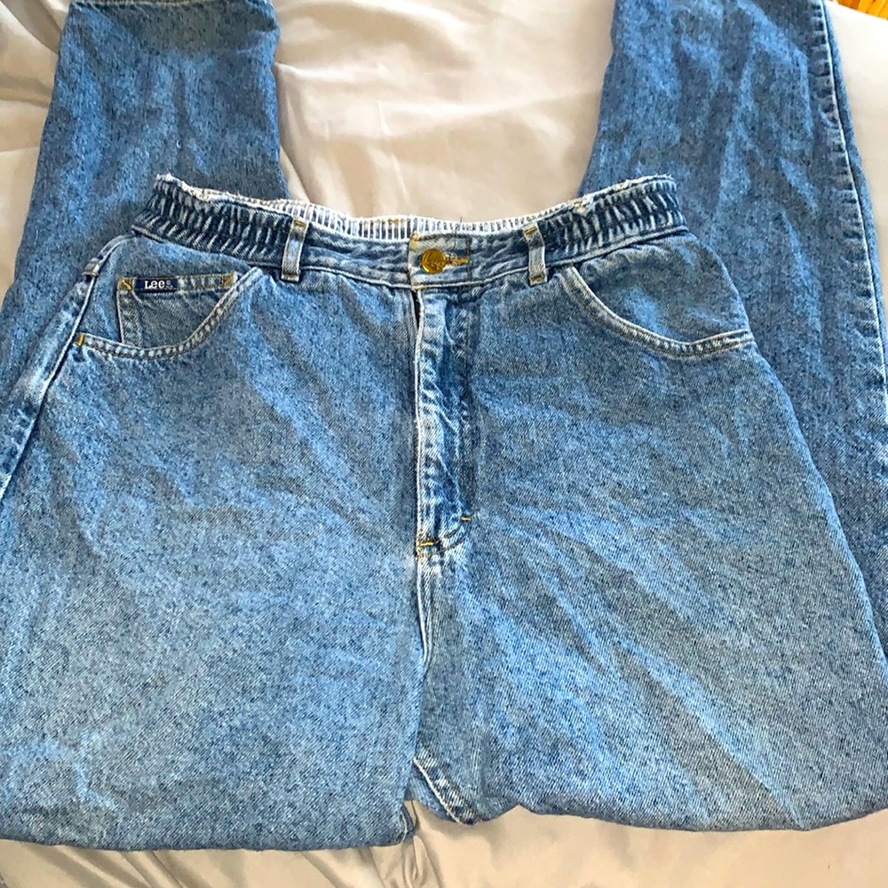 Lee’s blue jeans